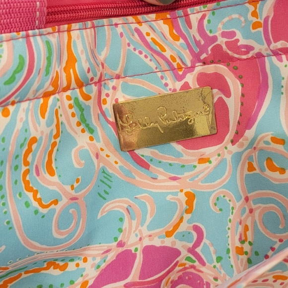 Lilly Pulitzer Set insulated Cooler and Cooler Tote with coozie and wine sleeve - Picture 8 of 9